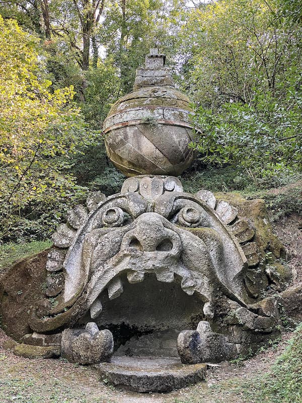 Italy Parco dei Mostri di Bomarzo Figure and Tortoise unposted 