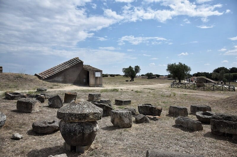 tarquinia necropolis