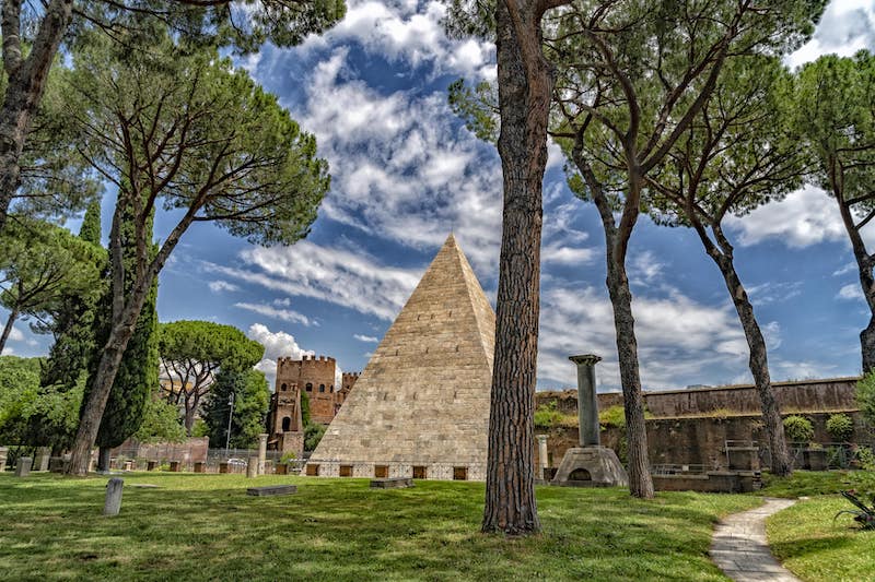 Rome Pyramid how many days in Rome