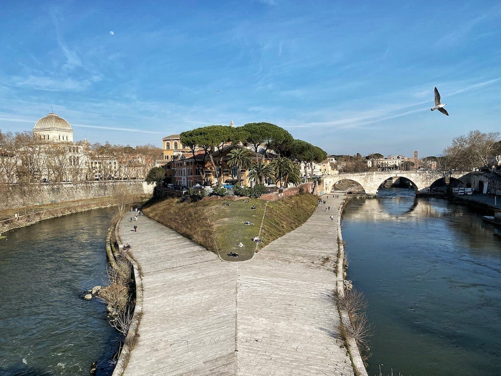 A Guide To Tiber Island / Isola Tiberina 9 Best Attractions